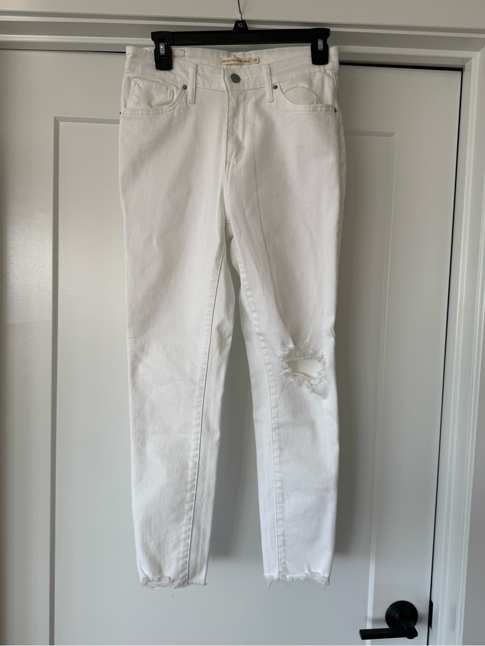 Levi’s high rise skinny ankle jeans